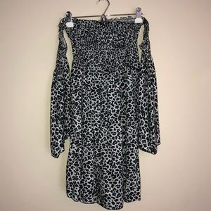 NWT Off The Shoulder Dress 👗